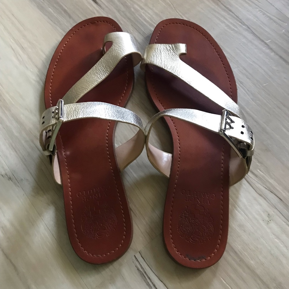 NWOB Sz 40 N Vince Camuto metallic leather